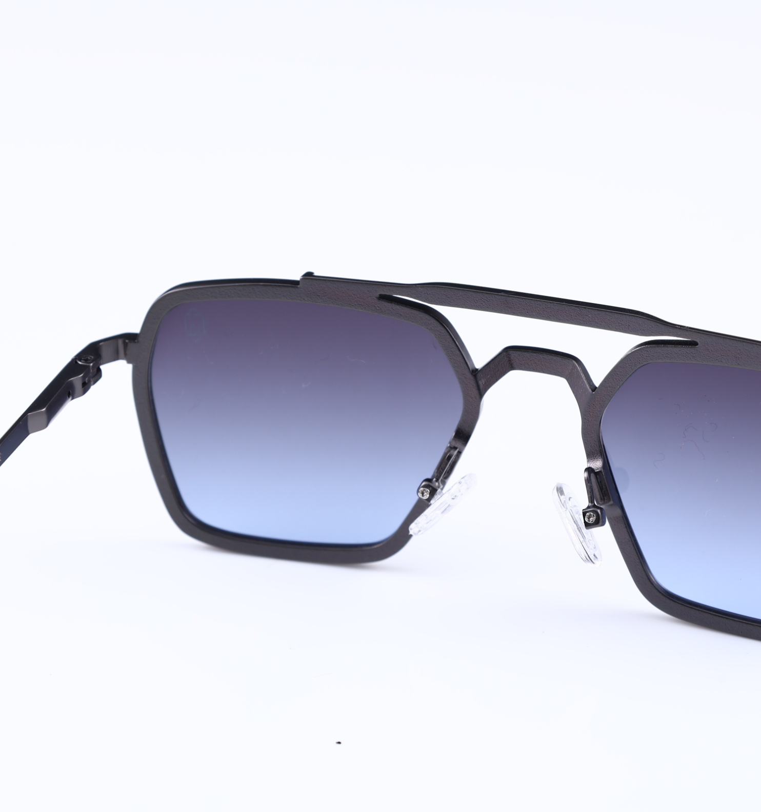 Metal Square Sunglasses MN KSL-98389 – Full Rim (Gold / Black)