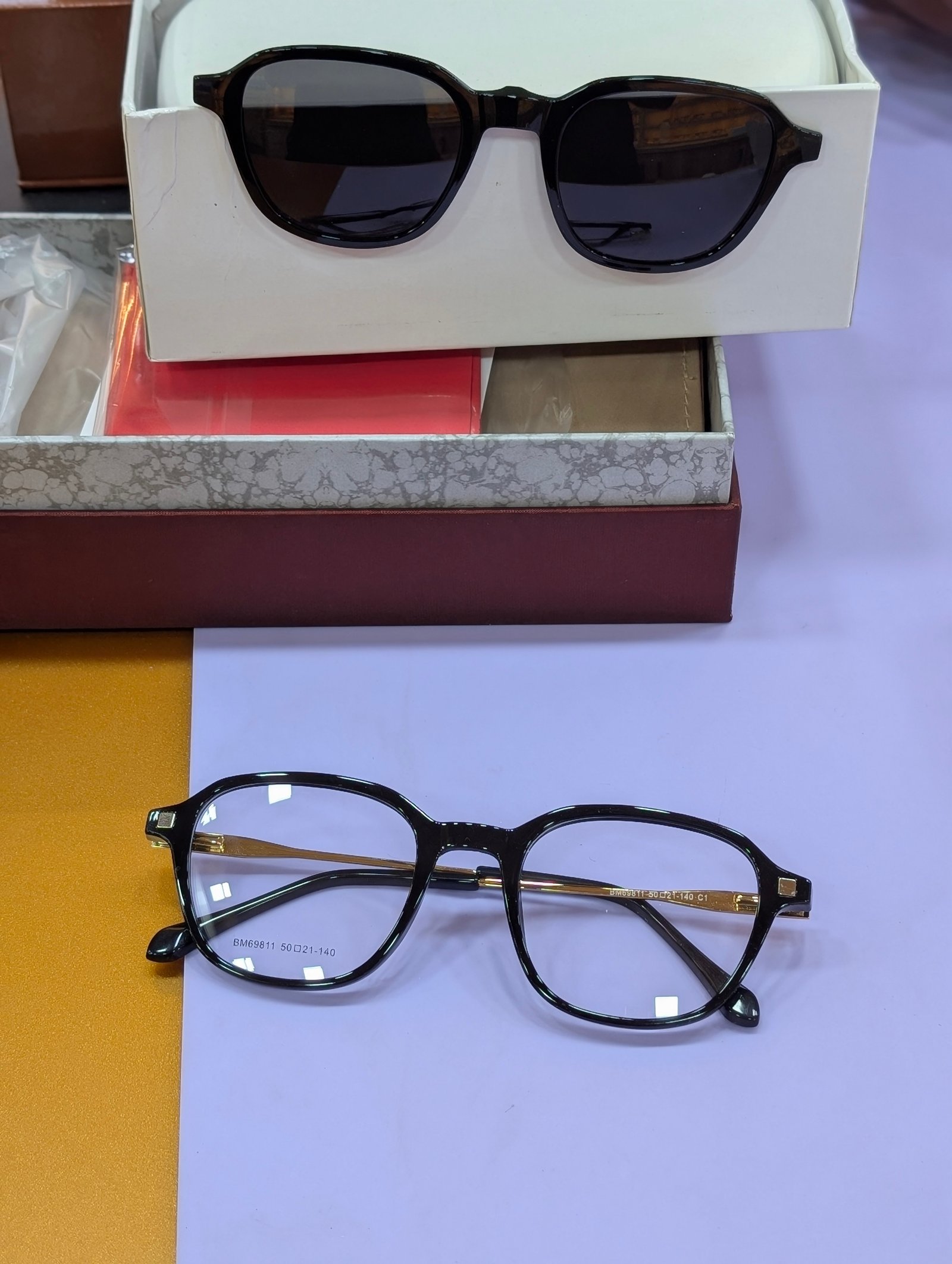 Clip on 0097167