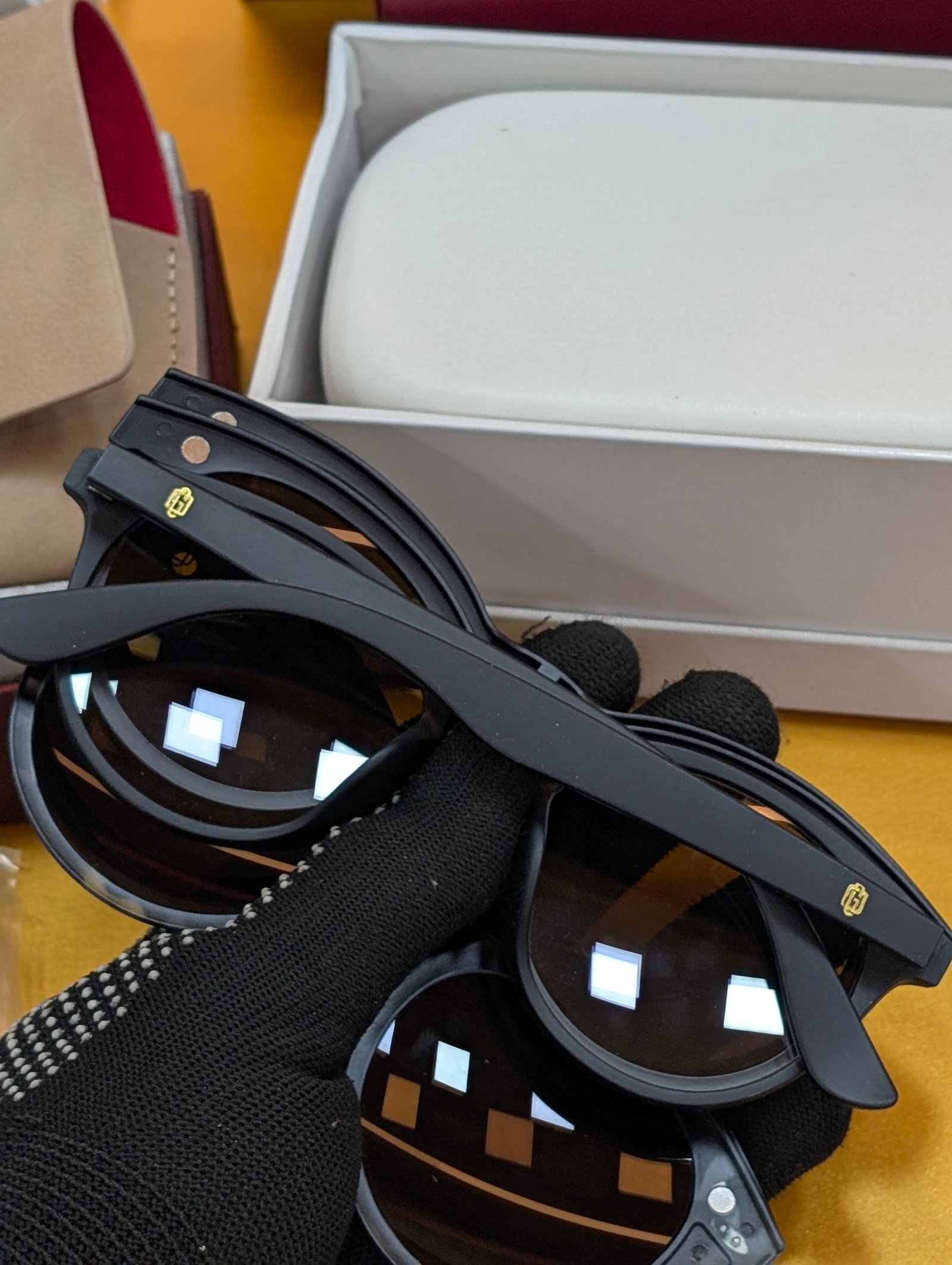 Clip On 01875