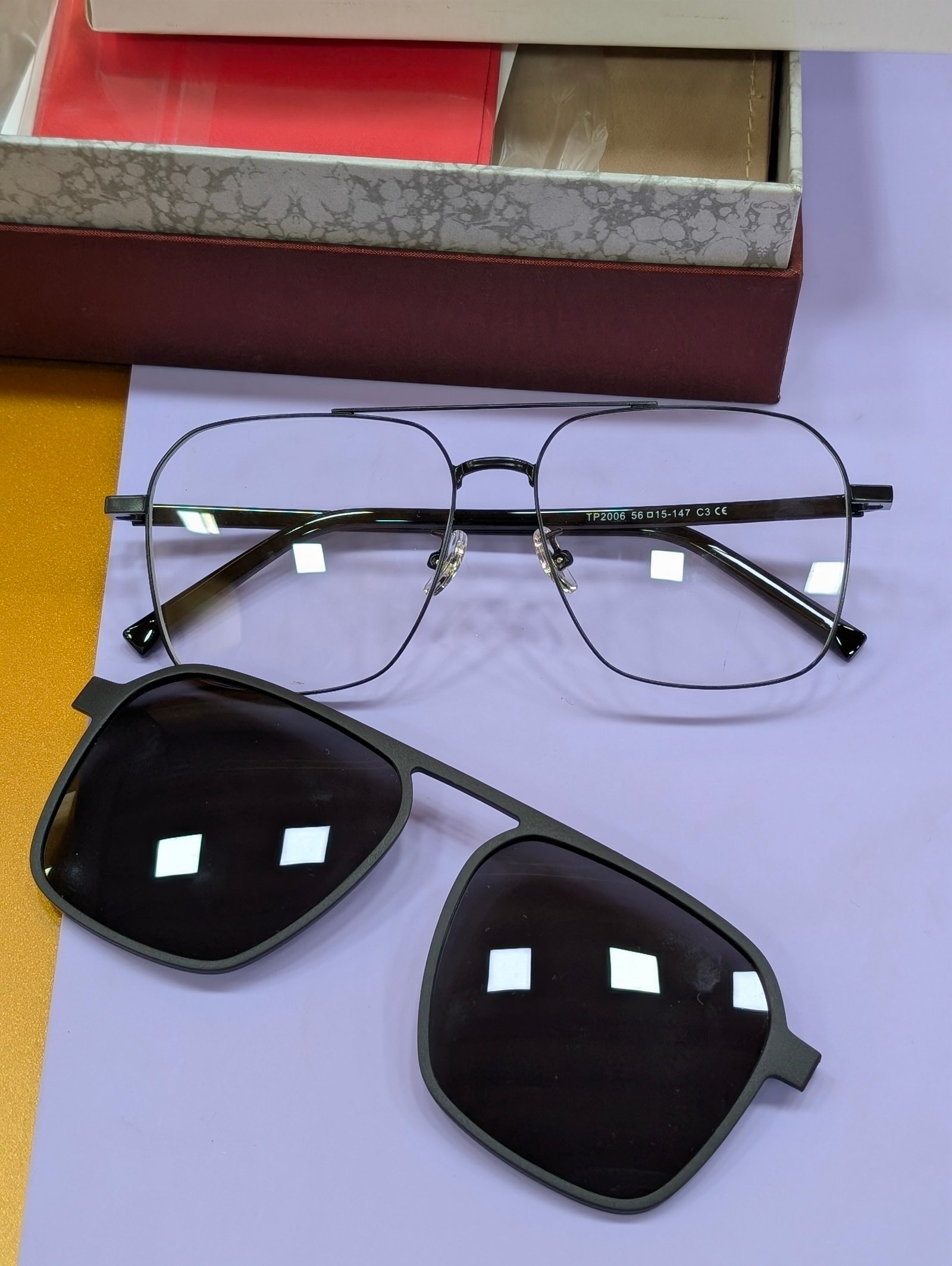 Clip On 028662
