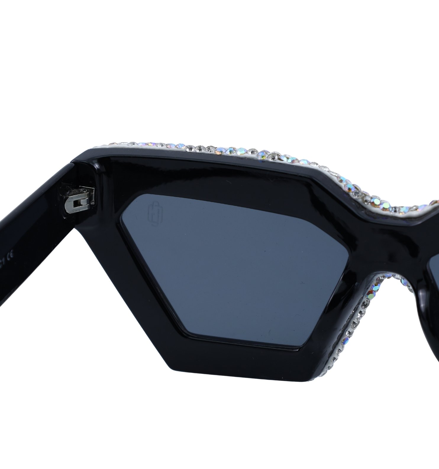 Diamond Edge Black Sunglasses for Women – Premium Fashion Eyewear