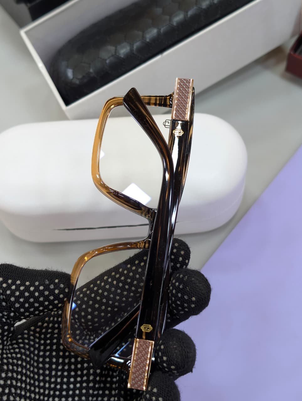 OG Brown Unbreakable | Luxury Gradient Frame