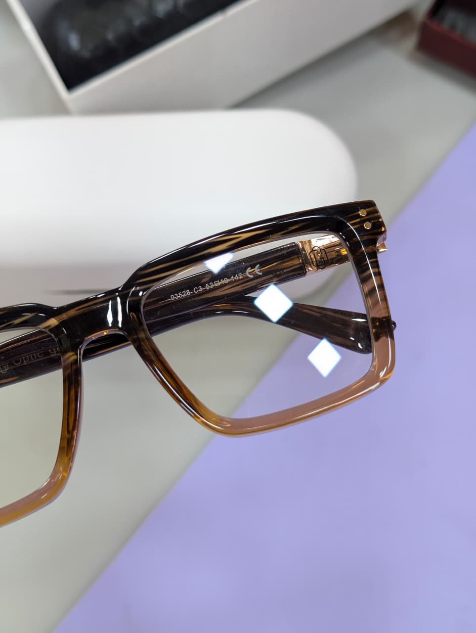 OG Brown Unbreakable | Luxury Gradient Frame