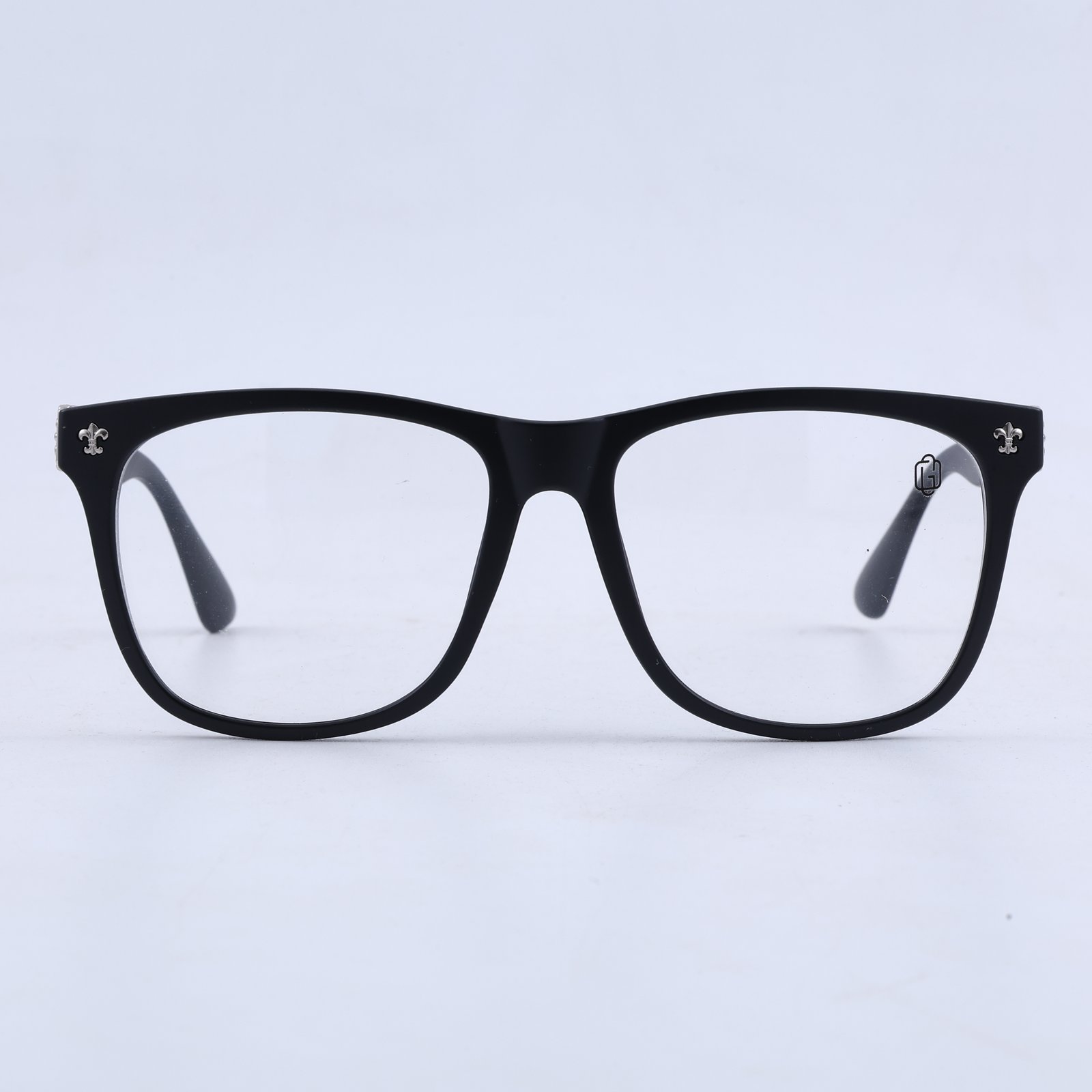 OG Noir Crest Clip-On | Matte Black Magnetic Clip-On Sunglasses with Amber Vision Lenses & Silver Luxe Hinges